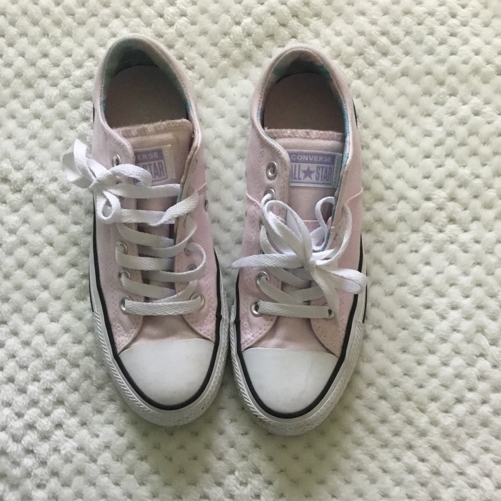CONVERSE Sz 7 EUC Pastel Pink